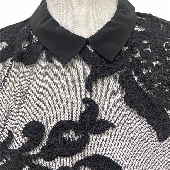 NWT designer Karen Harman black lace back exposed zipper blouse size medium - Picture 6 of 15